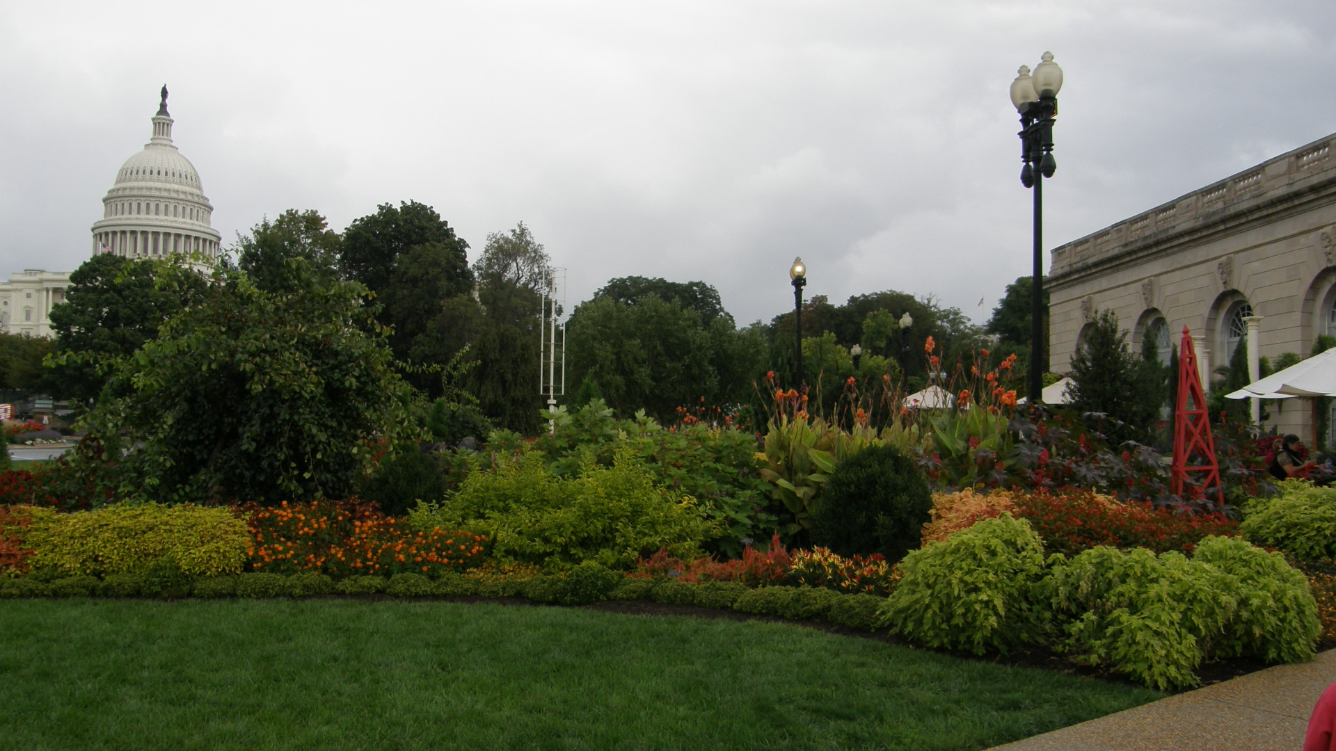     / US Botanic Garden Washington and Capitol